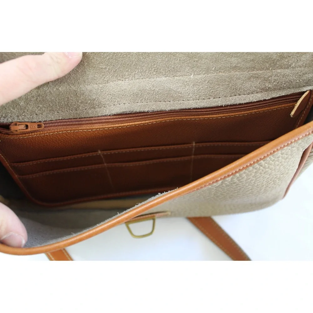 Vintage Dooney & Bourke AWL Pebble Leather Crossbody Messenger Bag USA Taupe Tan